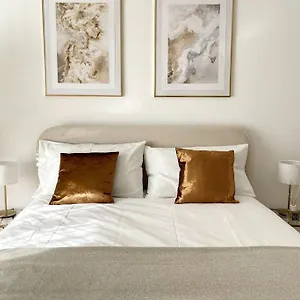 Amazing Flat With Terrace Appartamento